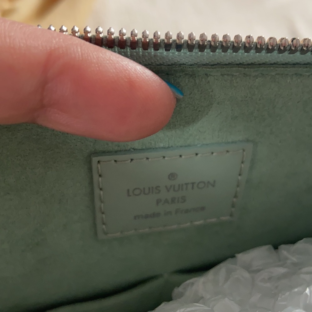 Louis Vuitton Alma PM Sea Foam Green Epi leather - Picture 7 of 11